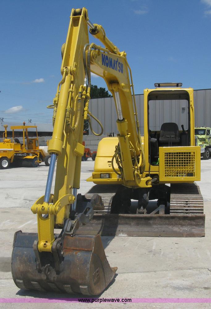 image for item A6432 2000 Komatsu PC75R excavator