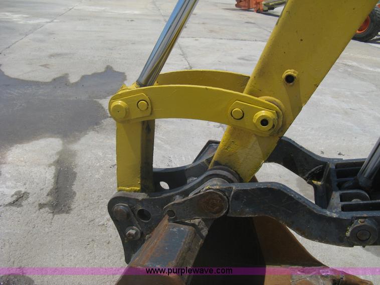 image for item A6432 2000 Komatsu PC75R excavator