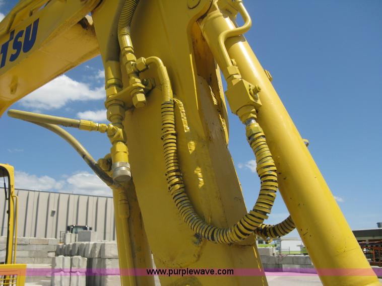 image for item A6432 2000 Komatsu PC75R excavator