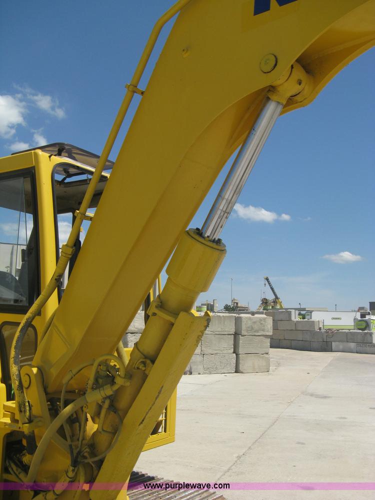 image for item A6432 2000 Komatsu PC75R excavator