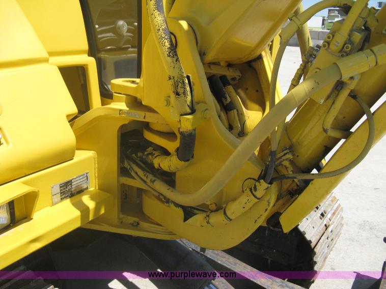 image for item A6432 2000 Komatsu PC75R excavator