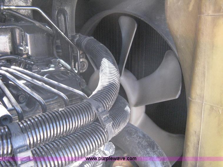 image for item A6432 2000 Komatsu PC75R excavator