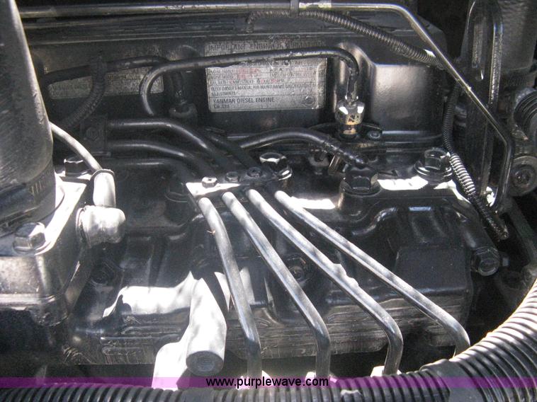 image for item A6432 2000 Komatsu PC75R excavator