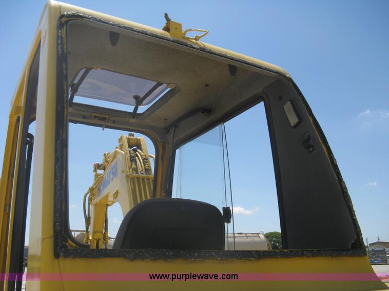 image for item A6432 2000 Komatsu PC75R excavator