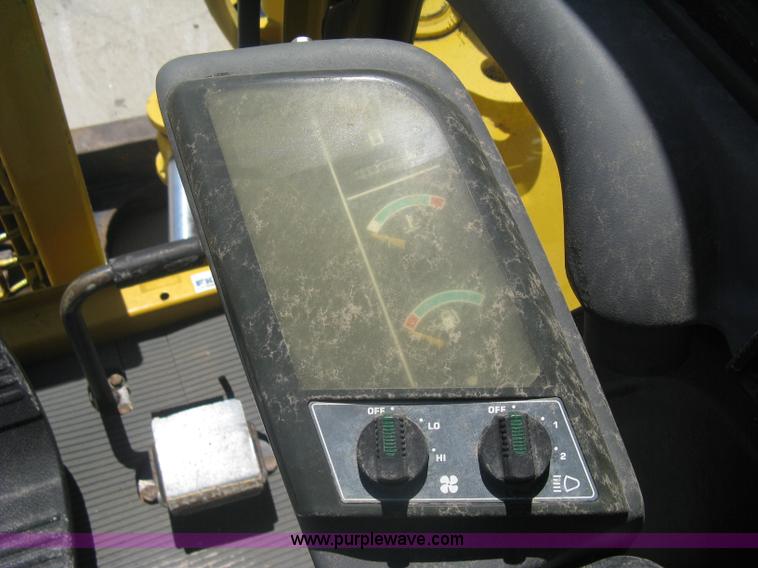 image for item A6432 2000 Komatsu PC75R excavator