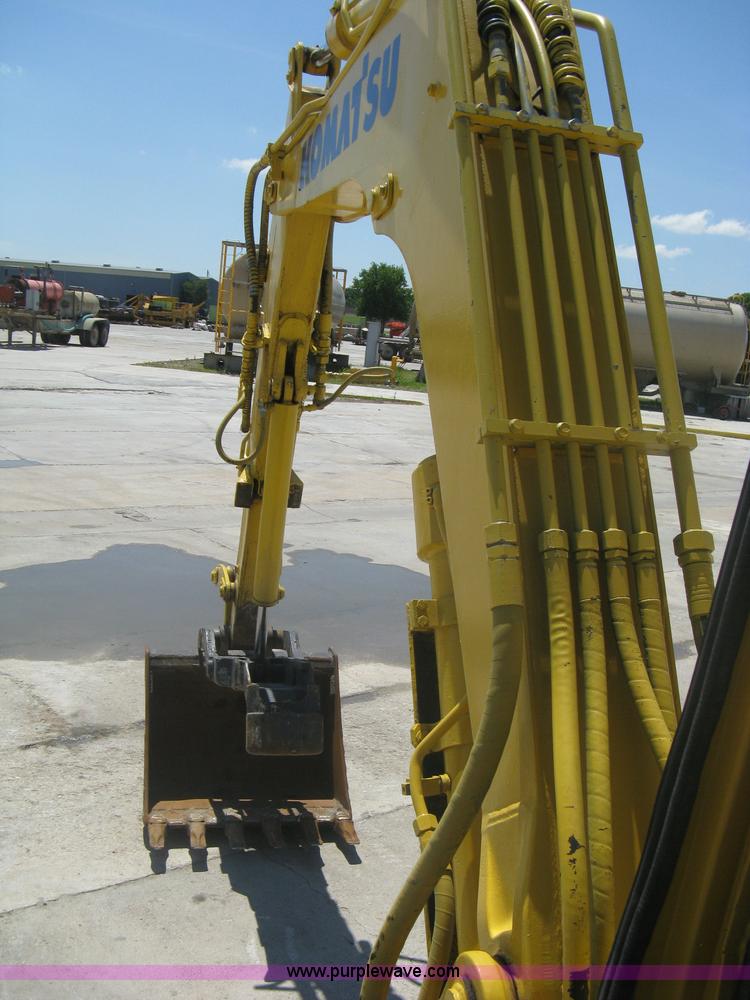 image for item A6432 2000 Komatsu PC75R excavator