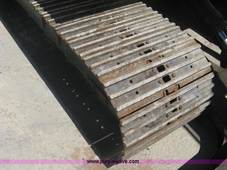 image for item A6432 2000 Komatsu PC75R excavator