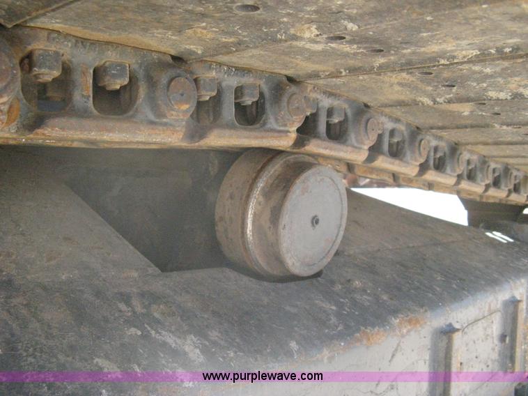 image for item A6432 2000 Komatsu PC75R excavator