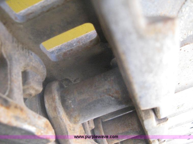 image for item A6432 2000 Komatsu PC75R excavator