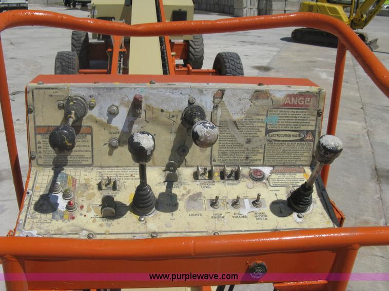 image for item A6433 1991 JLG 110HX boom lift