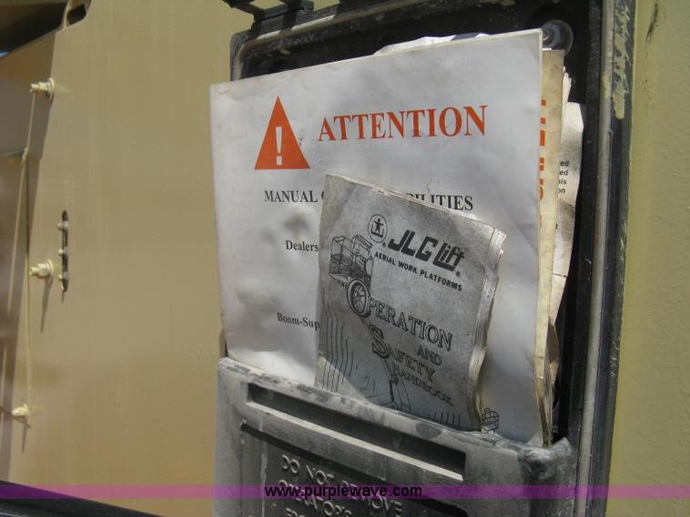 image for item A6433 1991 JLG 110HX boom lift