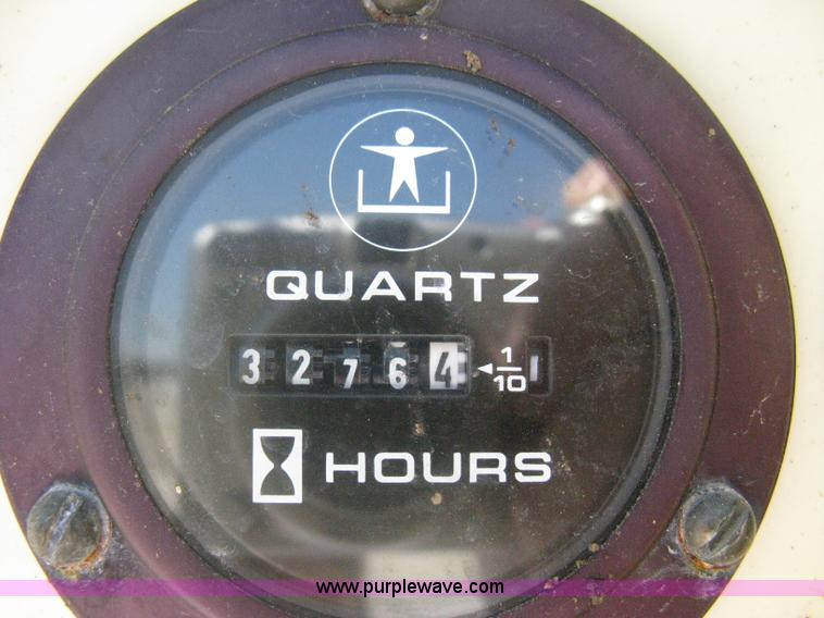 image for item A6433 1991 JLG 110HX boom lift