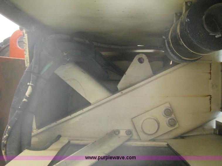 image for item A6433 1991 JLG 110HX boom lift