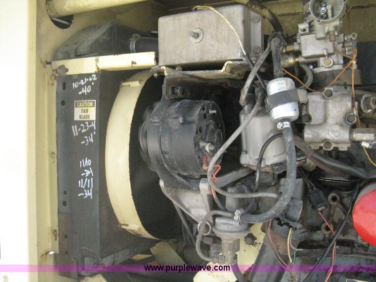 image for item A6433 1991 JLG 110HX boom lift