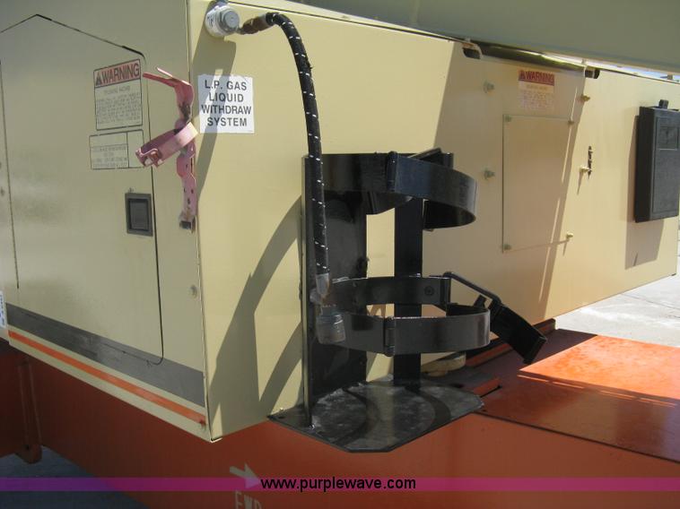 image for item A6433 1991 JLG 110HX boom lift