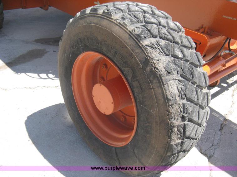 image for item A6433 1991 JLG 110HX boom lift