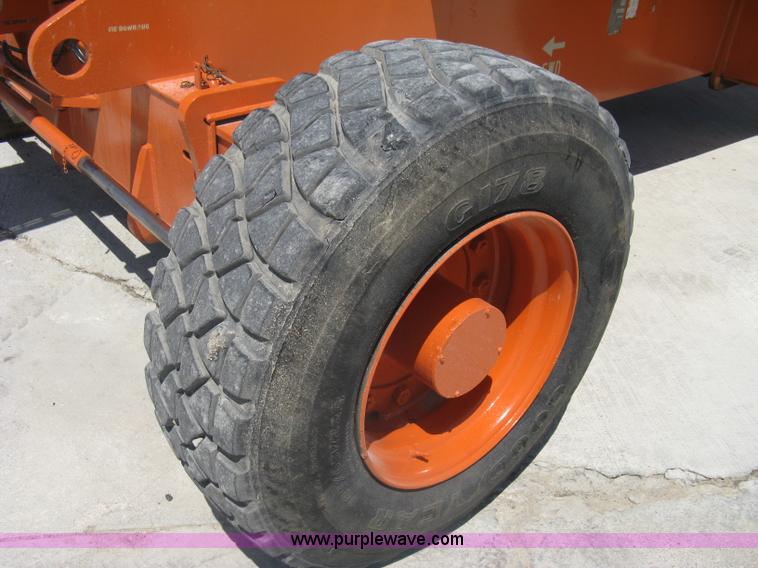 image for item A6433 1991 JLG 110HX boom lift