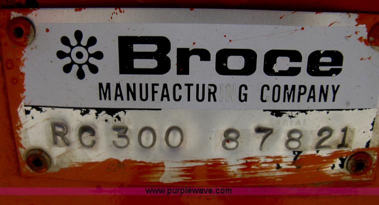 image for item A6434 Broce RC300 broom