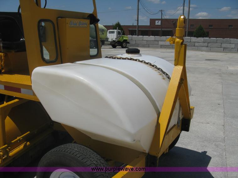 image for item A6435 Broce RJ300 broom