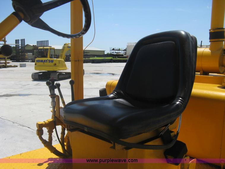 image for item A6435 Broce RJ300 broom