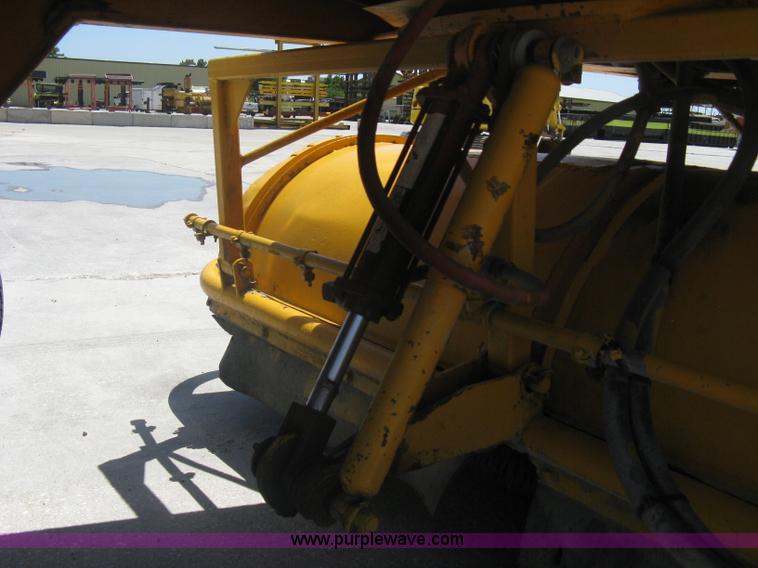 image for item A6435 Broce RJ300 broom