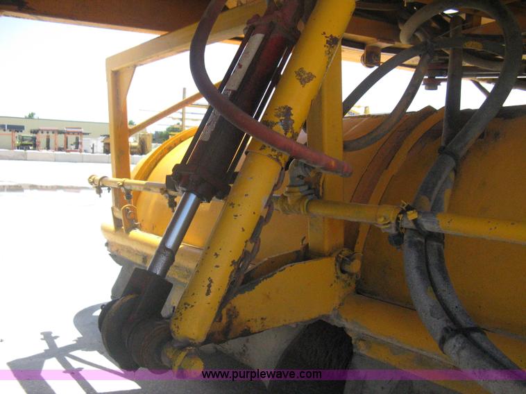 image for item A6435 Broce RJ300 broom