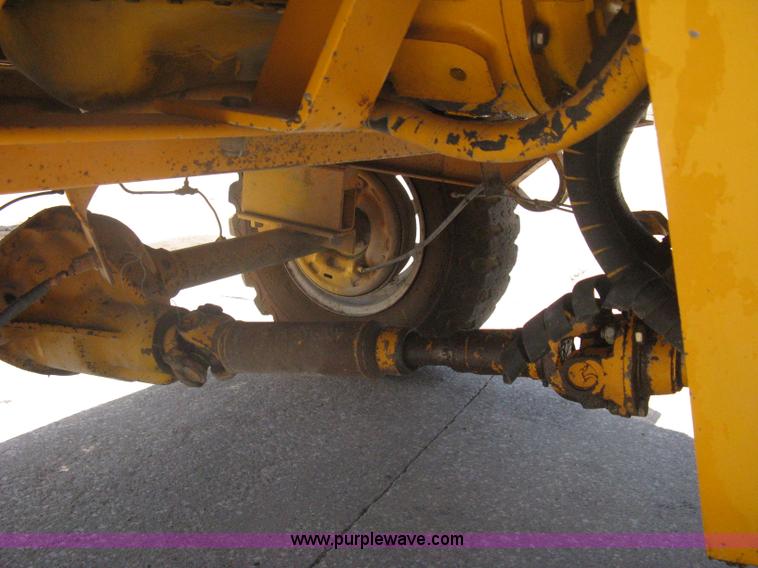 image for item A6435 Broce RJ300 broom