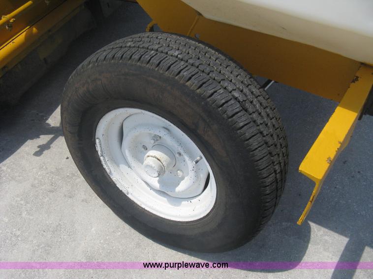 image for item A6435 Broce RJ300 broom