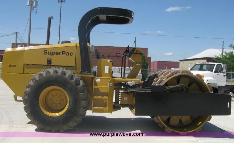 image for item A6437 Champion 840P SuperPac vibratory padfoot roller
