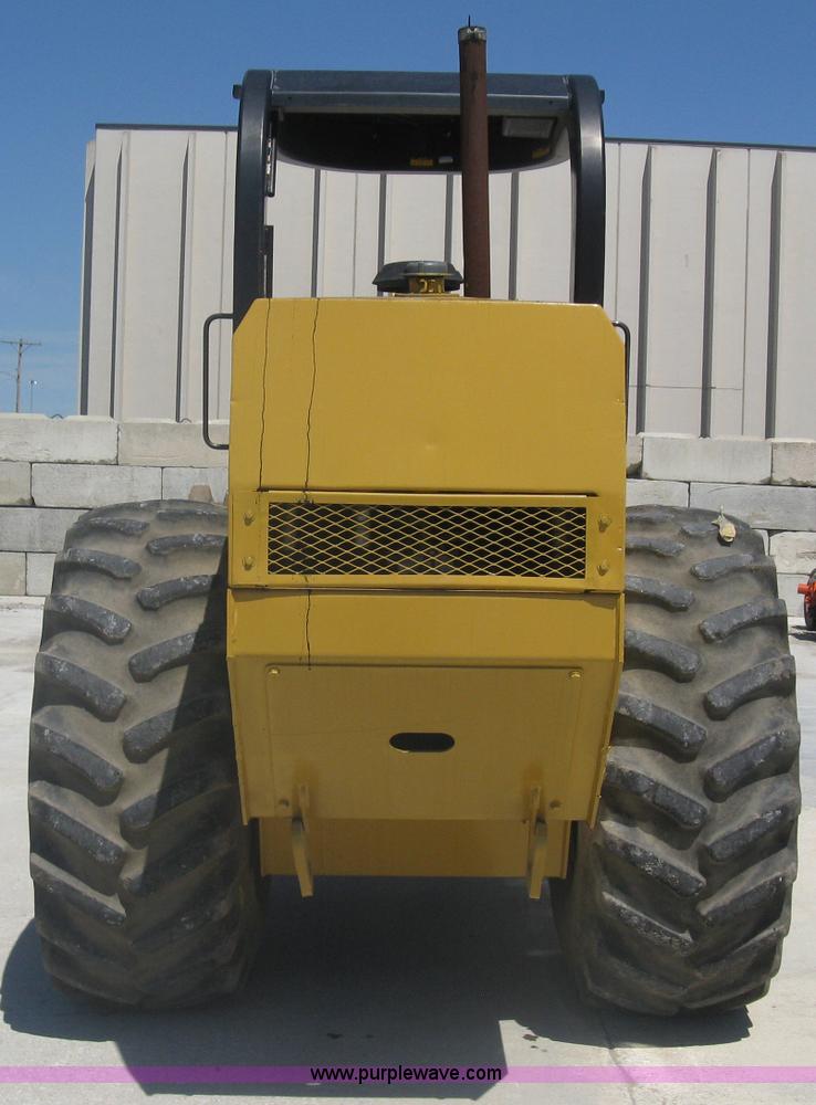 image for item A6437 Champion 840P SuperPac vibratory padfoot roller