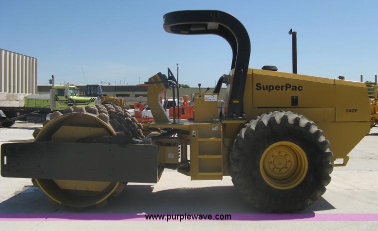 image for item A6437 Champion 840P SuperPac vibratory padfoot roller
