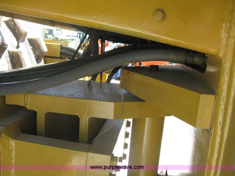 image for item A6437 Champion 840P SuperPac vibratory padfoot roller