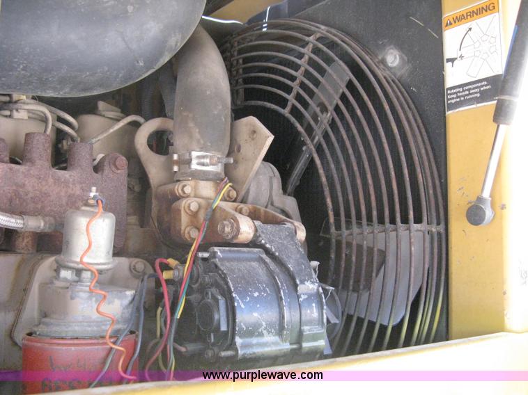 image for item A6437 Champion 840P SuperPac vibratory padfoot roller