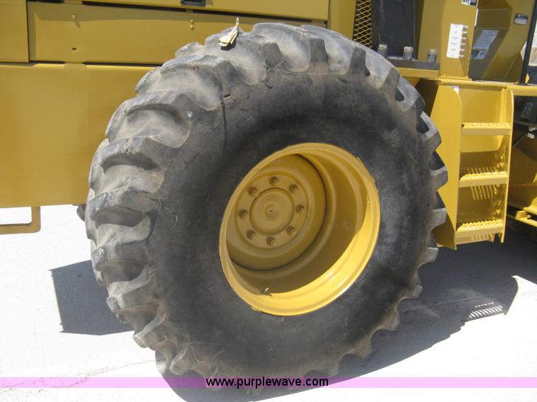 image for item A6437 Champion 840P SuperPac vibratory padfoot roller