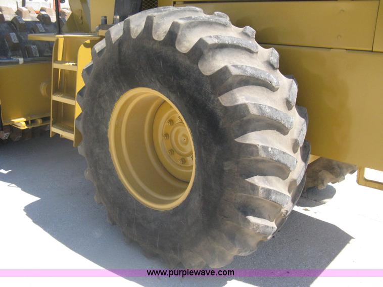 image for item A6437 Champion 840P SuperPac vibratory padfoot roller