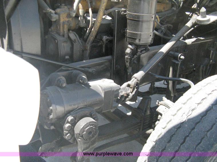 image for item A6438 1994 Kenworth T800B dump truck