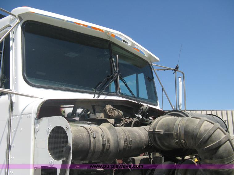 image for item A6438 1994 Kenworth T800B dump truck