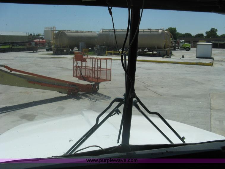 image for item A6438 1994 Kenworth T800B dump truck