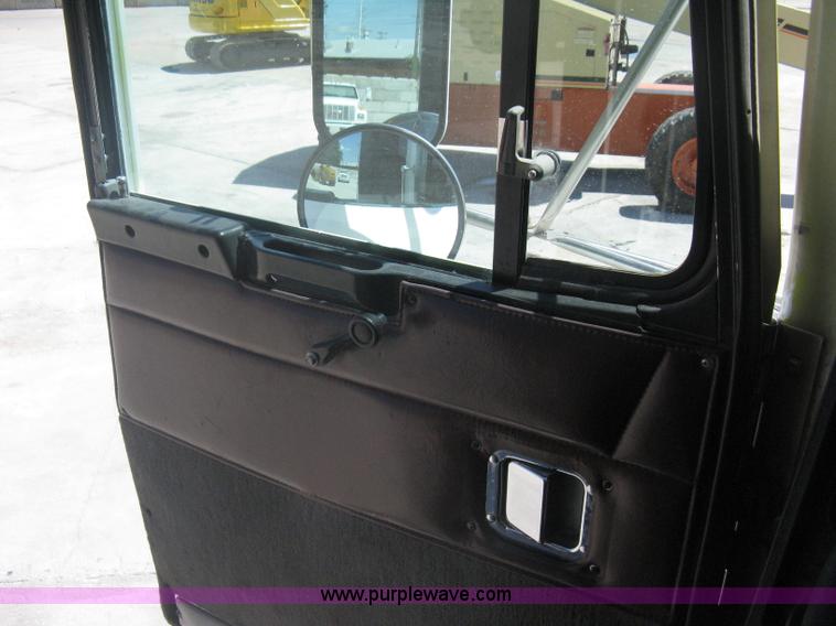 image for item A6438 1994 Kenworth T800B dump truck