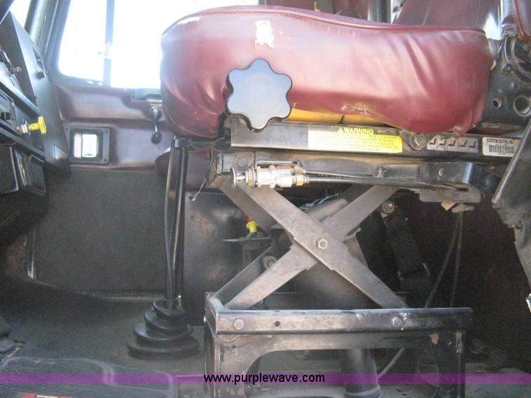 image for item A6438 1994 Kenworth T800B dump truck