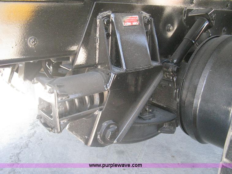 image for item A6438 1994 Kenworth T800B dump truck