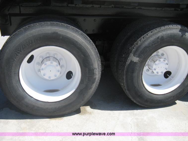 image for item A6438 1994 Kenworth T800B dump truck