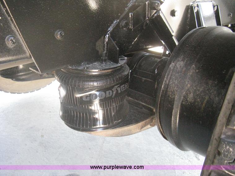 image for item A6438 1994 Kenworth T800B dump truck