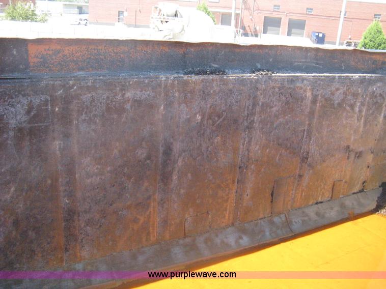 image for item A6438 1994 Kenworth T800B dump truck