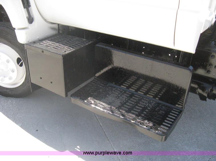 image for item A6439 1991 GMC Topkick two ton truck cab and chassis