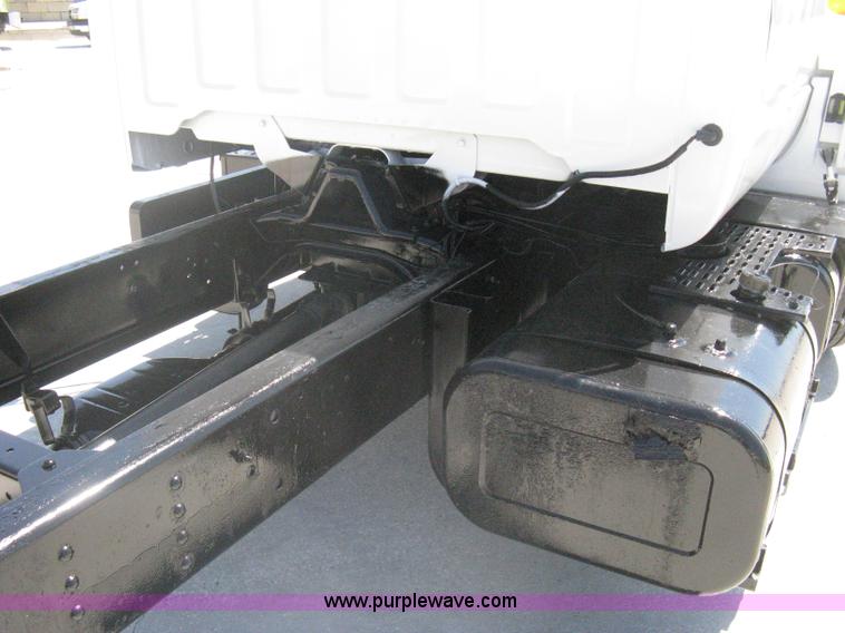 image for item A6439 1991 GMC Topkick two ton truck cab and chassis