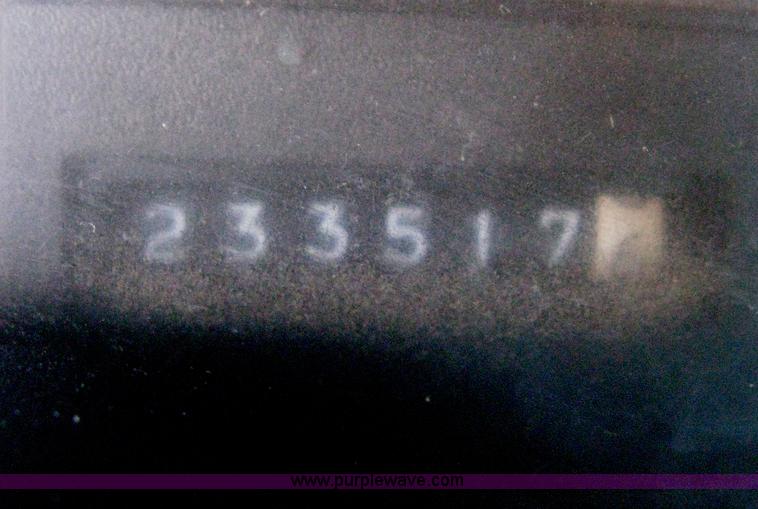 image for item A6439 1991 GMC Topkick two ton truck cab and chassis