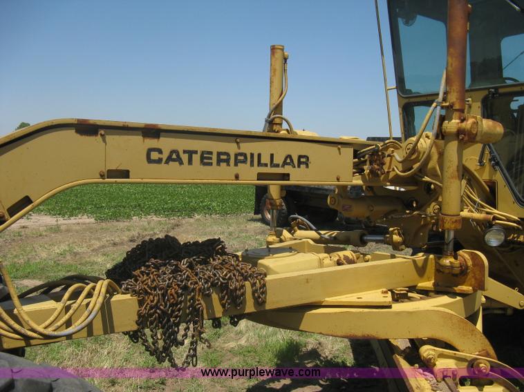 image for item A6441 1983 Caterpillar 120G motor grader