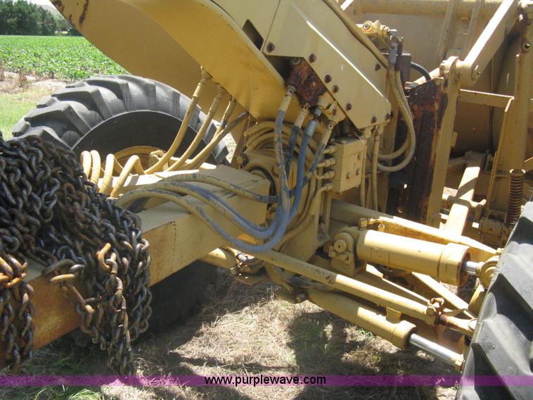 image for item A6441 1983 Caterpillar 120G motor grader