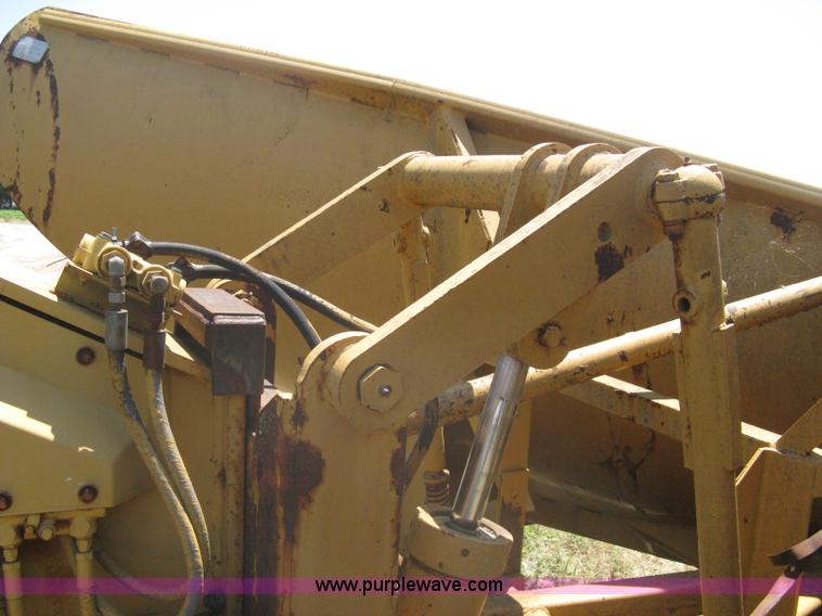 image for item A6441 1983 Caterpillar 120G motor grader
